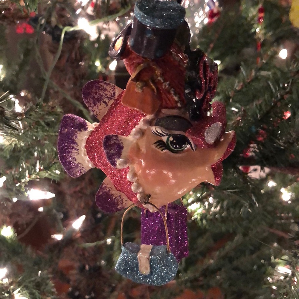 Katherine Collection Kissing Shipping Queen Fish Ornament